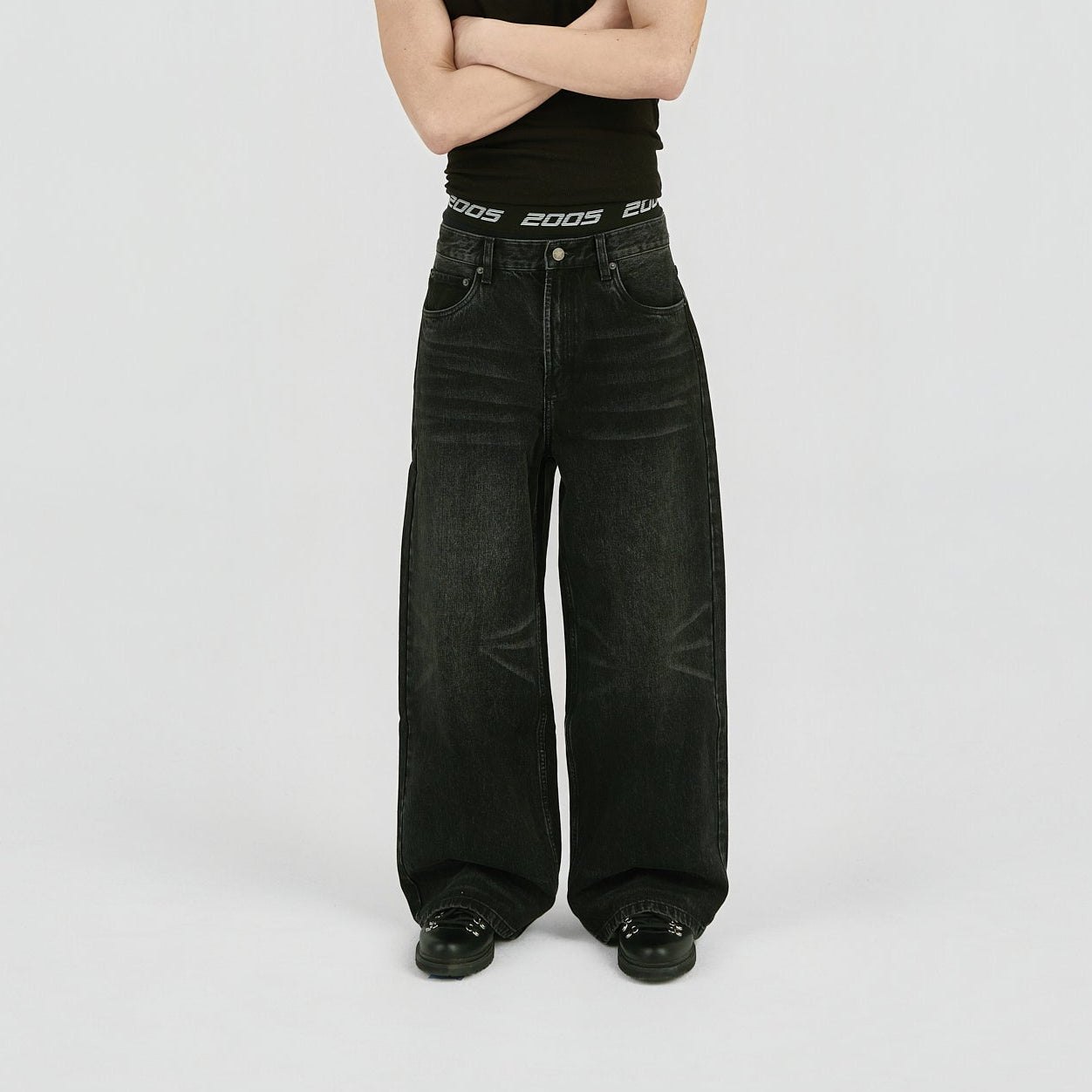 BAGGY FIT WASHED BLACK DENIM