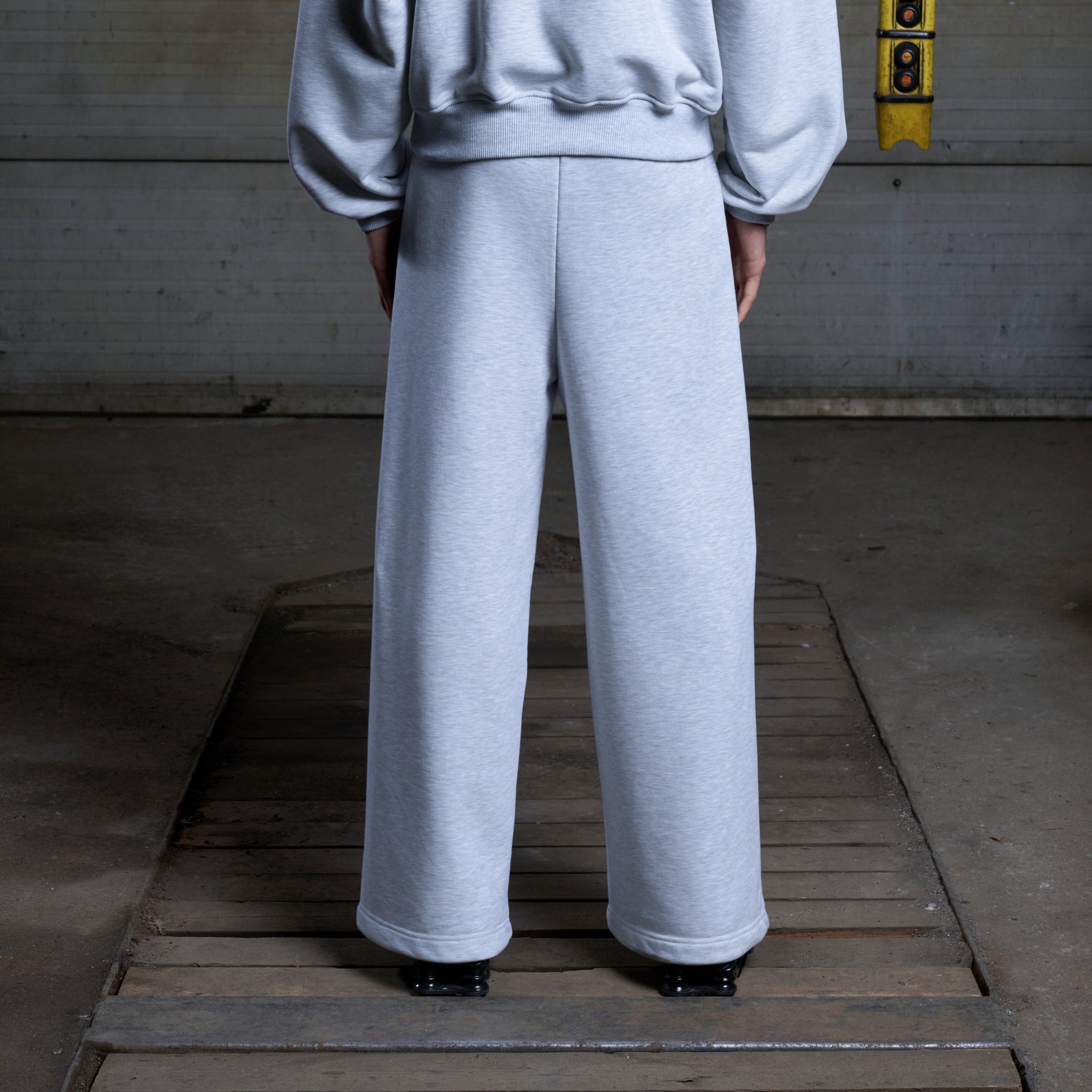 Uniform Sweatpants - Heather Grey
