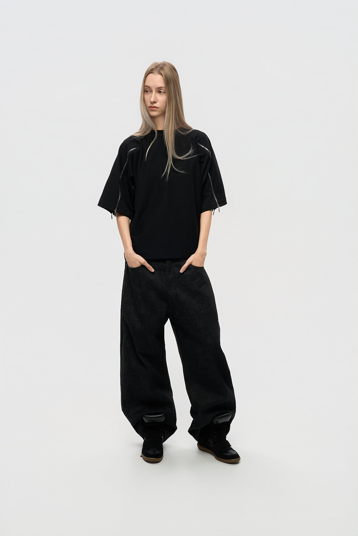 Zip Tee - Black