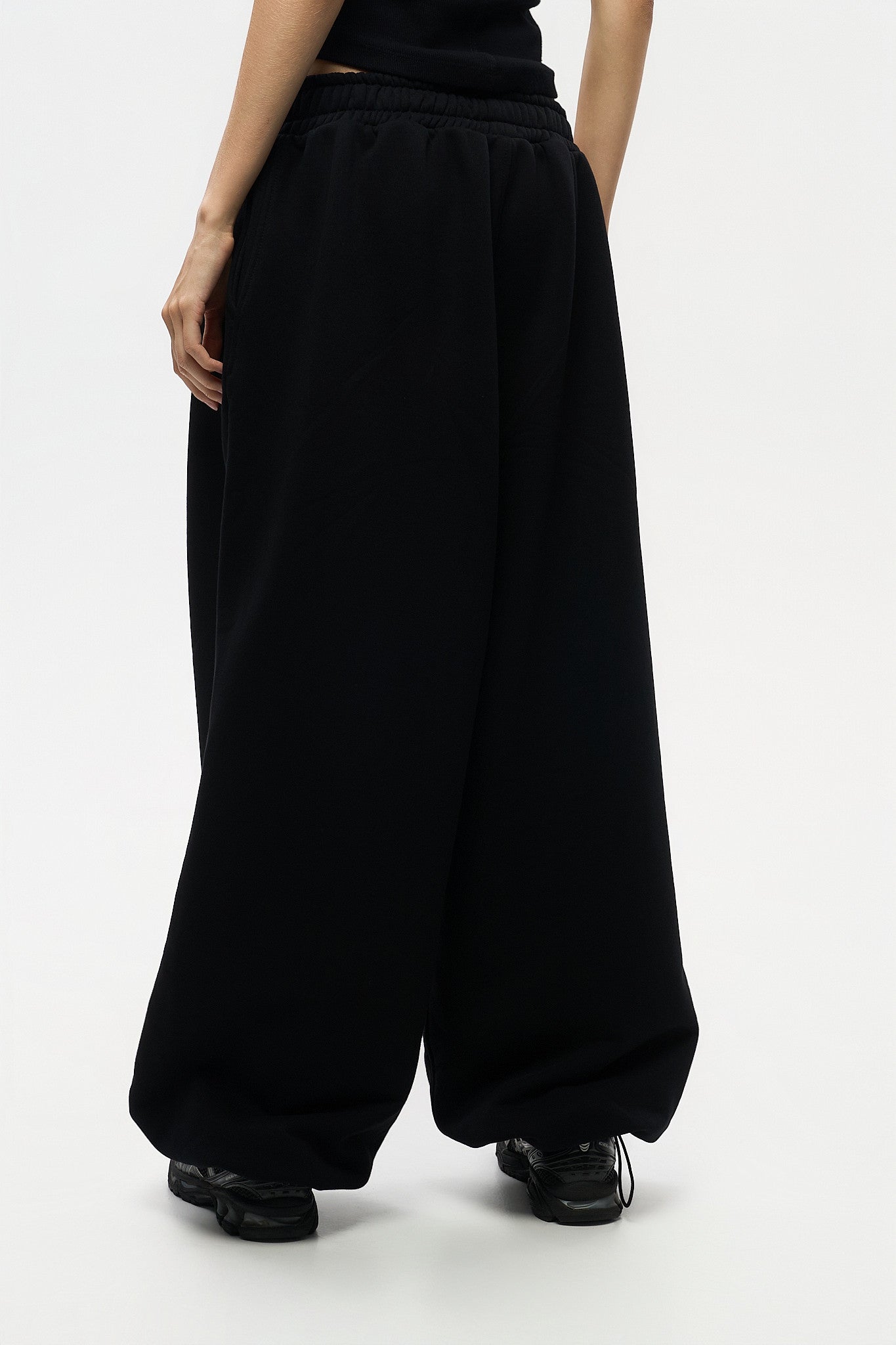 Ultra Baggy Sweatpants - Black